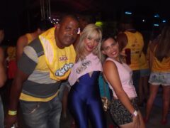 Oktober 10 Anos